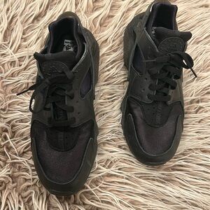 Nike huarache sneakers